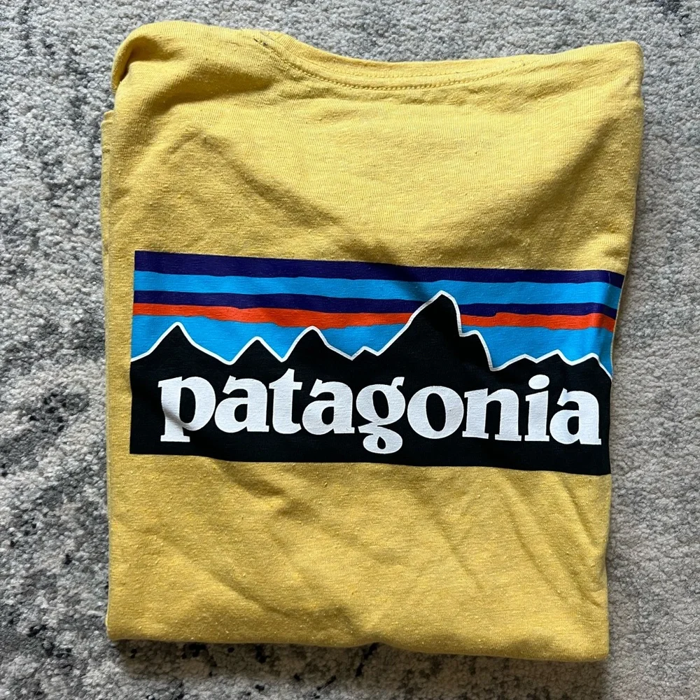 Patagonia Logo Yellow Shirt Womens Size Small - Picture 1 of 4